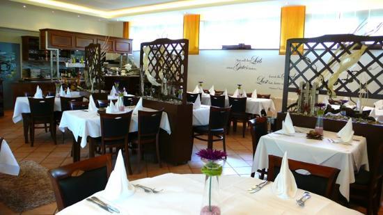 Schlemmernest im Vogelpark