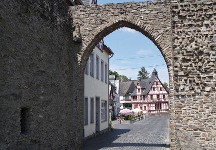 Kirchtor Rhens, © Tourist-Information Erlebnis Rheinbogen